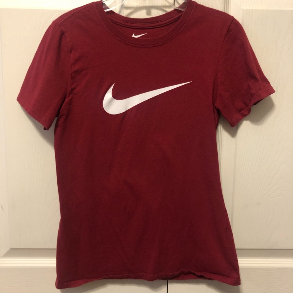 Women’s Nike Short Sleeve Shirt